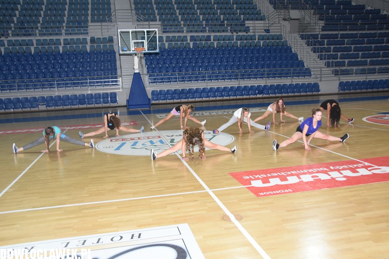 Casting do zespołu cheerleaderek