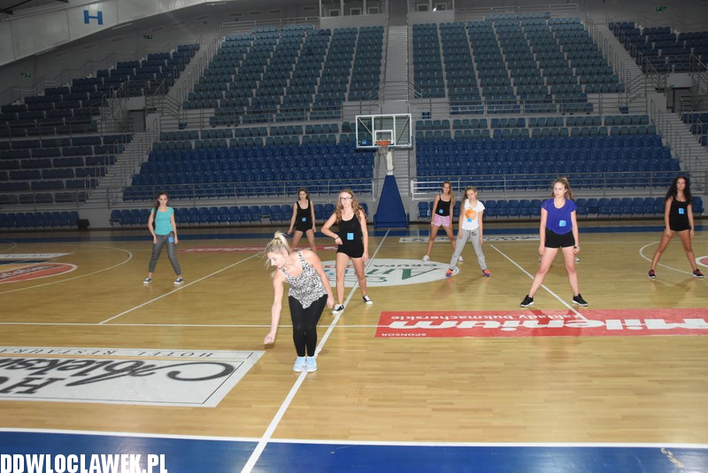 Casting do zespołu cheerleaderek