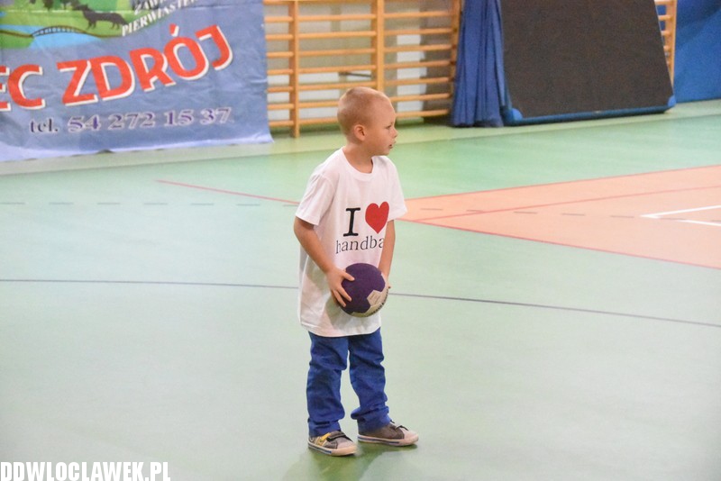Camp piłki ręcznej w Samochodówce