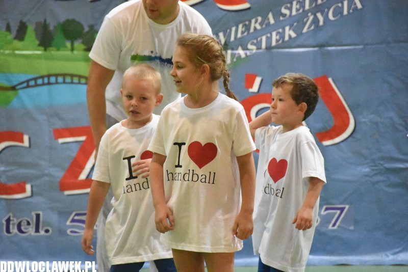 Camp piłki ręcznej w Samochodówce
