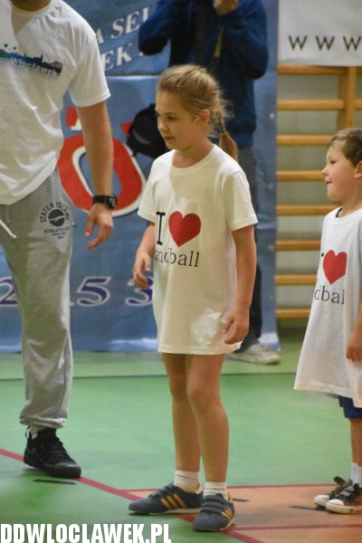 Camp piłki ręcznej w Samochodówce