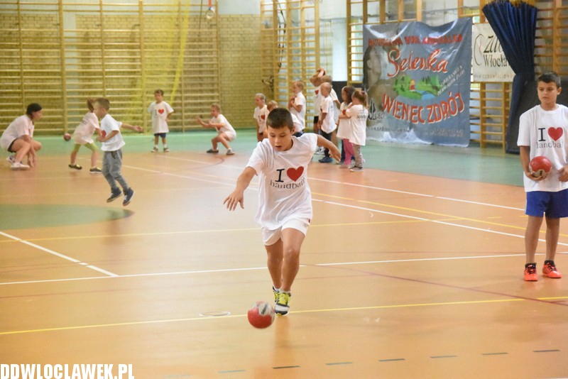 Camp piłki ręcznej w Samochodówce