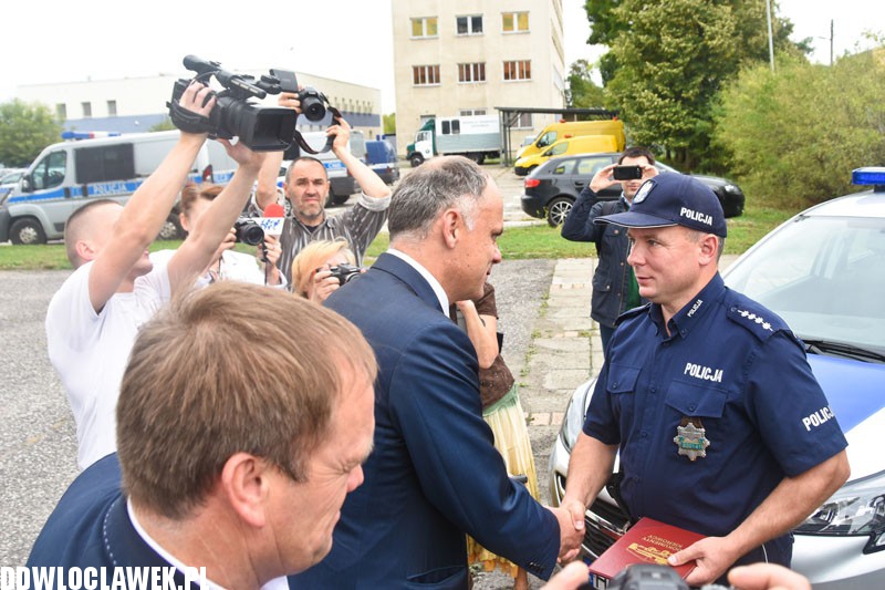 Nowe radiowozy już przekazane