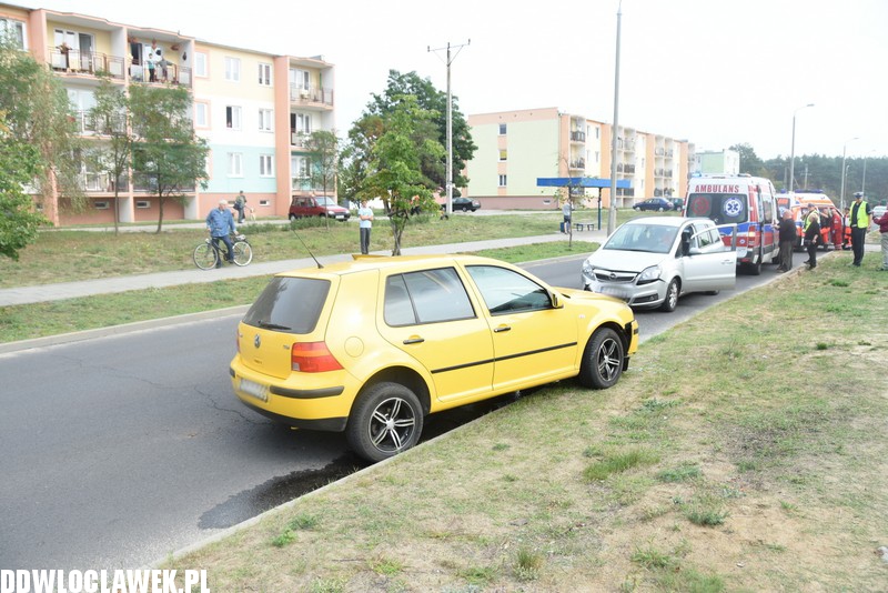 Kolizja dwóch auta na ulicy Letniej