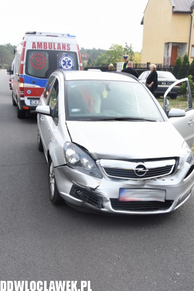 Kolizja dwóch auta na ulicy Letniej