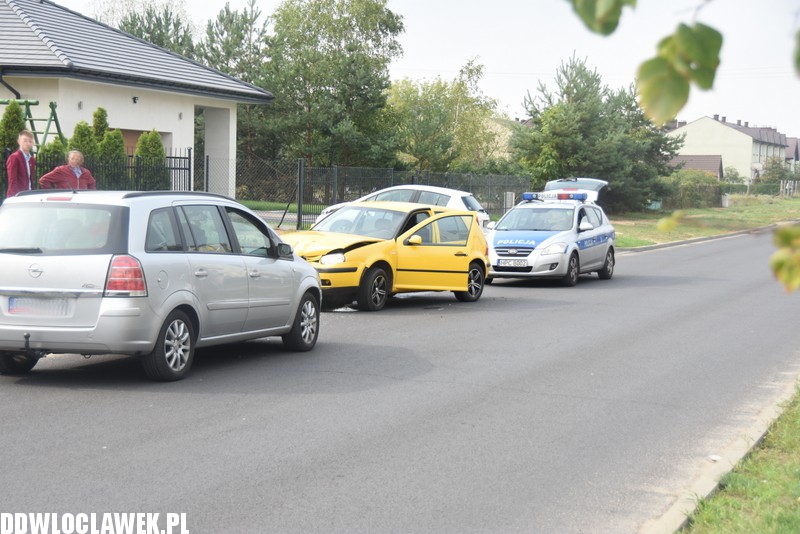 Kolizja dwóch auta na ulicy Letniej