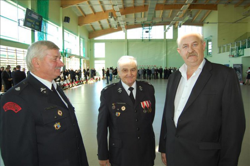 Przekazanie nowego sprzętu dla OSP