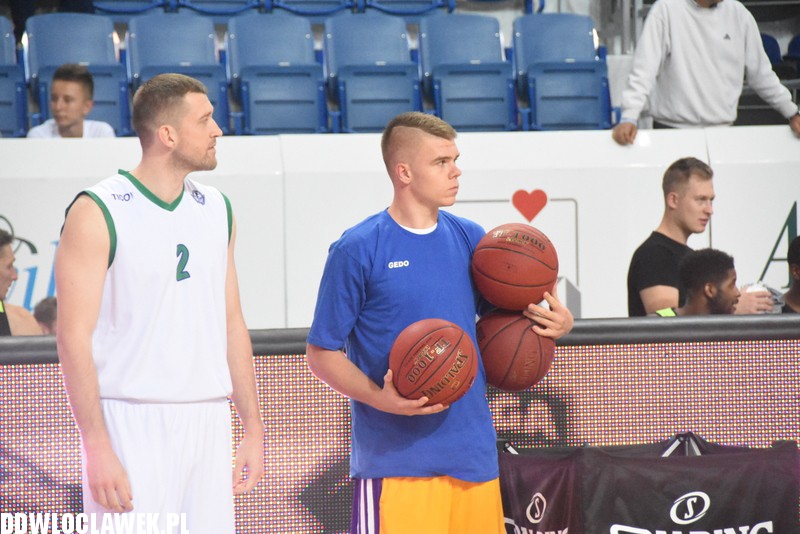 KBC 2015: Półfinał rzutów za 3