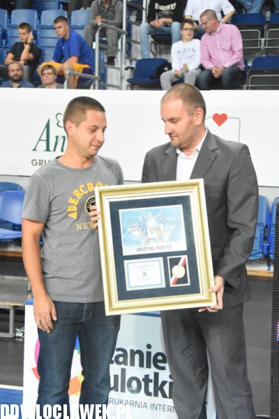 Wręczenie podziękowań sponsorom