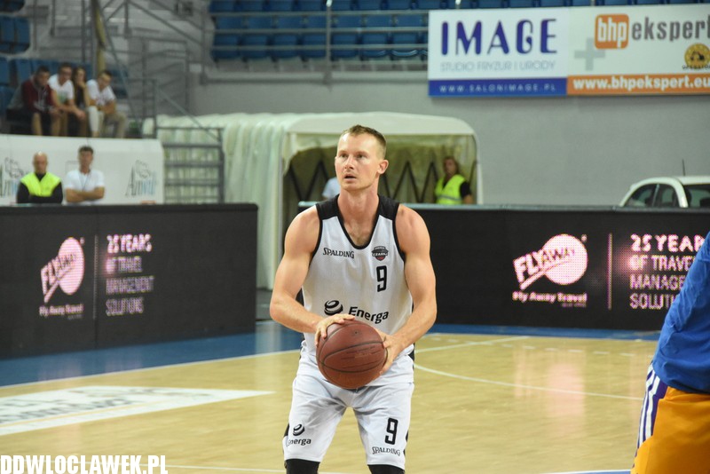 KBC 2015: finał konkursu rzutów za 3
