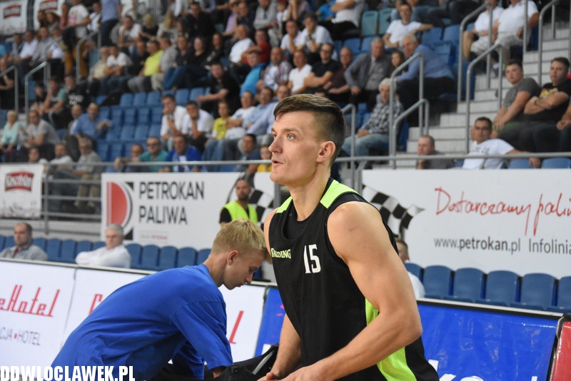 KBC 2015: finał konkursu rzutów za 3