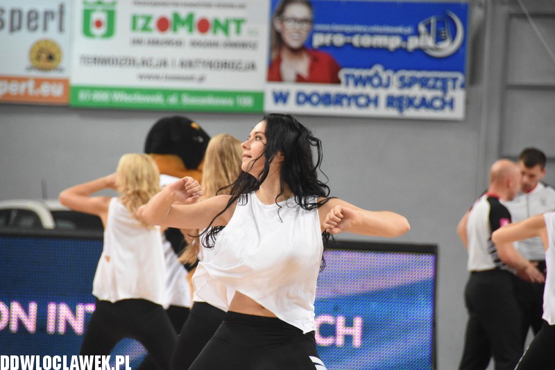 KBC 2015: Anwil - Wilki cheerleaderki