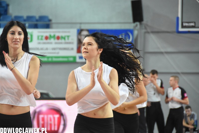 KBC 2015: Anwil - Wilki cheerleaderki