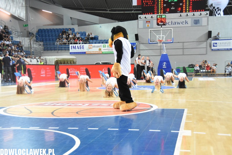 KBC 2015: Anwil - Wilki cheerleaderki