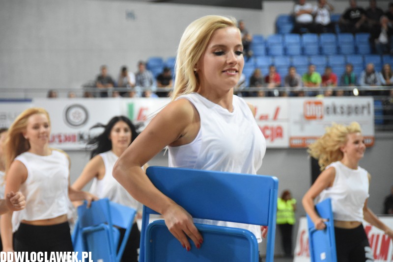KBC 2015: Anwil - Wilki cheerleaderki