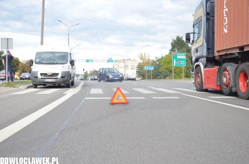 Trzy auta zderzyły się na Kruszyńskiej