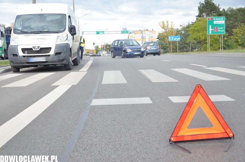 Trzy auta zderzyły się na Kruszyńskiej