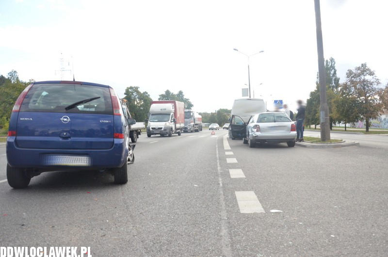 Trzy auta zderzyły się na Kruszyńskiej