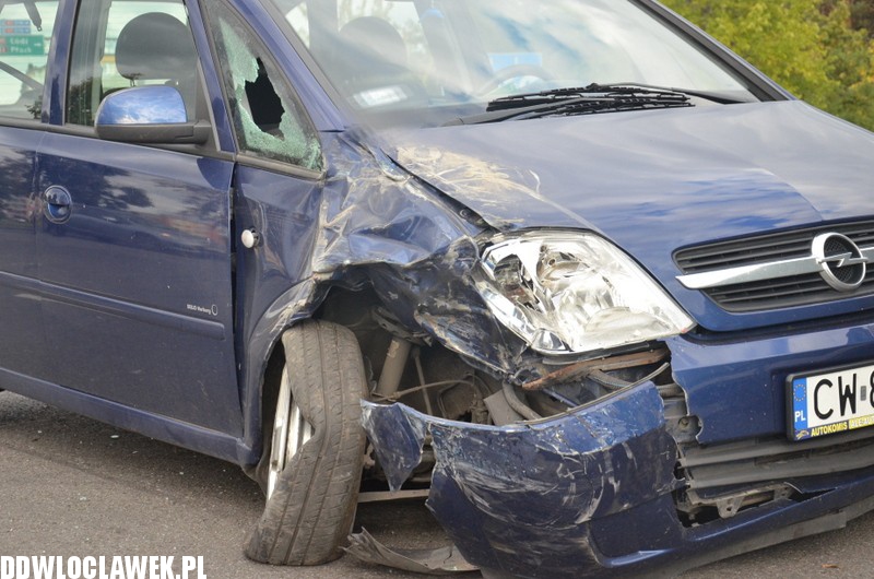 Trzy auta zderzyły się na Kruszyńskiej