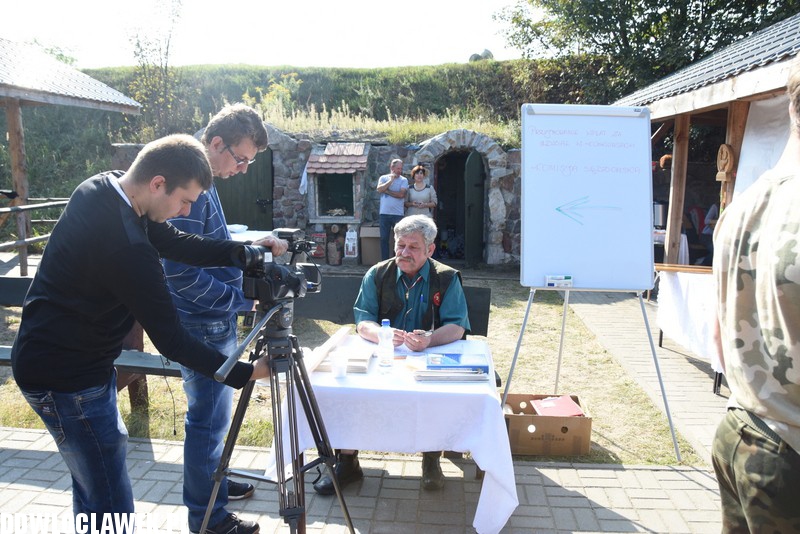 Zawody strzeleckie na strzelnicy