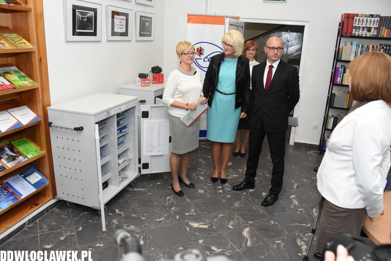 Przekazanie mobilnej stacji dydaktycznej