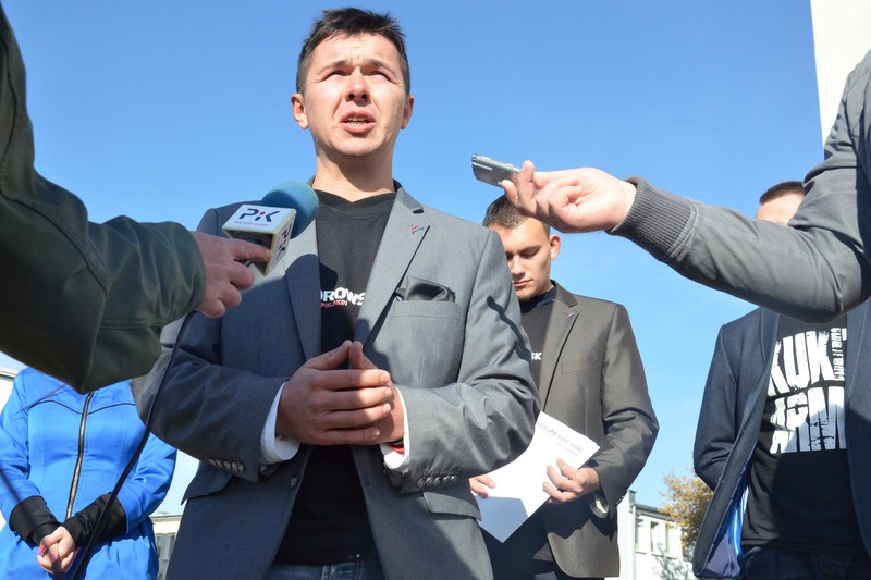 Prawica popiera Sikorowskiego