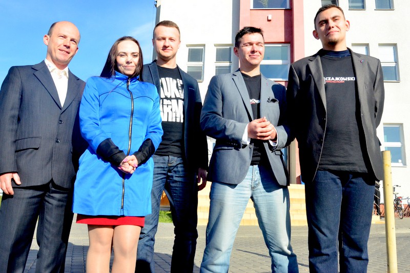 Prawica popiera Sikorowskiego