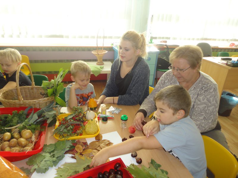 Jesienny kącik w przedszkolu numer 22