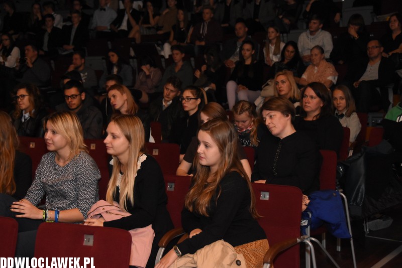 Trois w centrum kultury