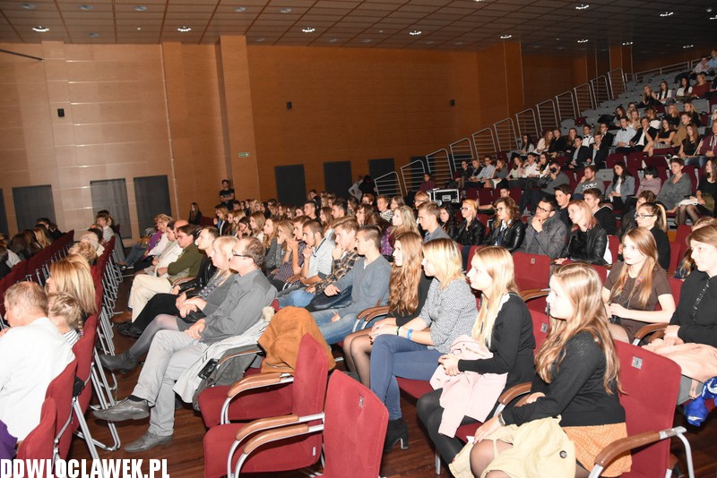 Trois w centrum kultury