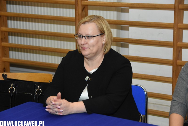 Pasowanie pierwszaków w SP 12