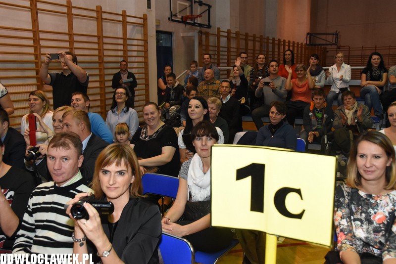 Pasowanie pierwszaków w SP 12