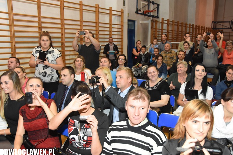 Pasowanie pierwszaków w SP 12