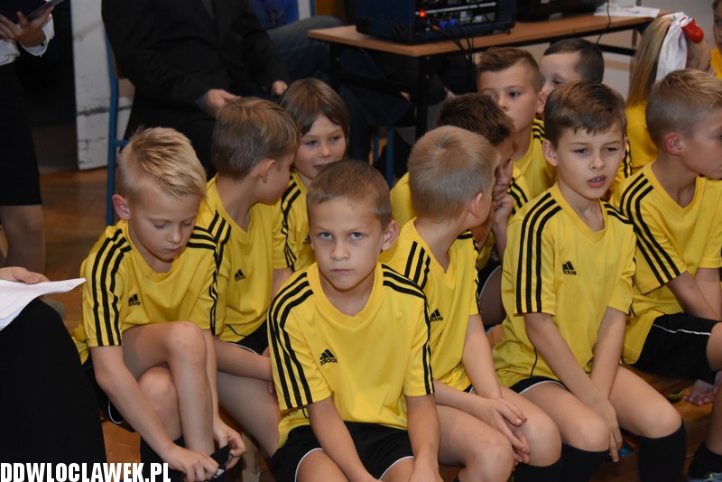 Pasowanie pierwszaków w SP 12