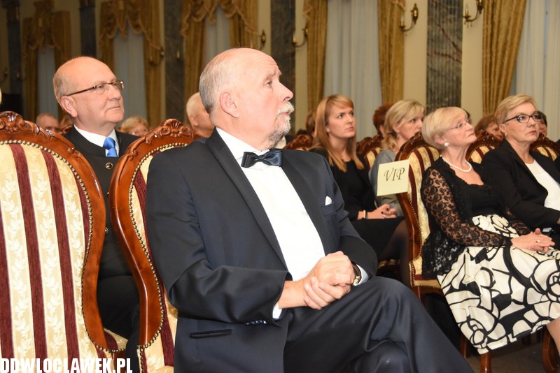 W Drodze do La Scali w Pałacu Bursztynowym