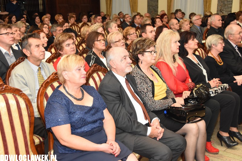 W Drodze do La Scali w Pałacu Bursztynowym