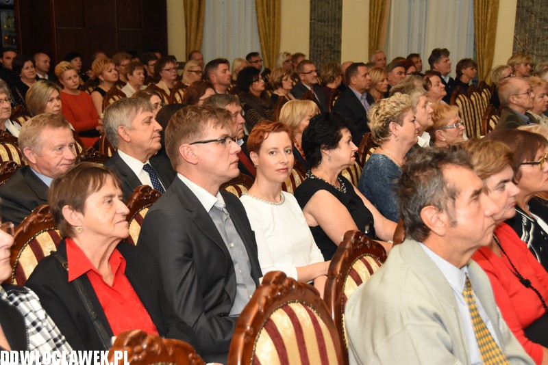 W Drodze do La Scali w Pałacu Bursztynowym