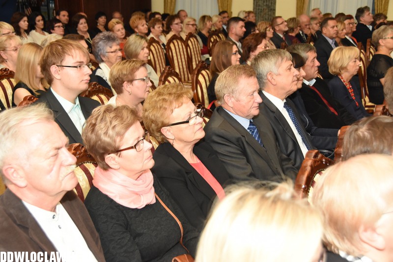 W Drodze do La Scali w Pałacu Bursztynowym
