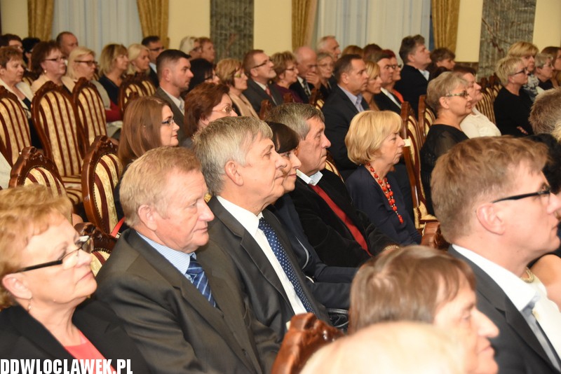 W Drodze do La Scali w Pałacu Bursztynowym