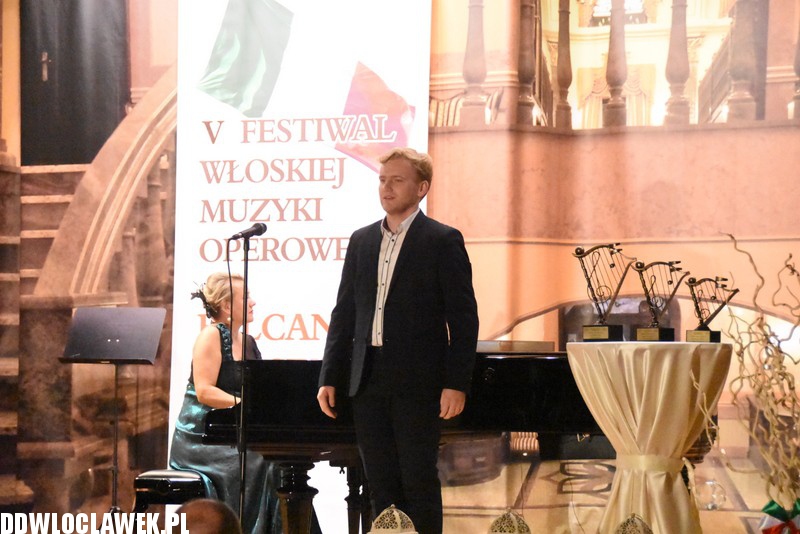 W Drodze do La Scali w Pałacu Bursztynowym