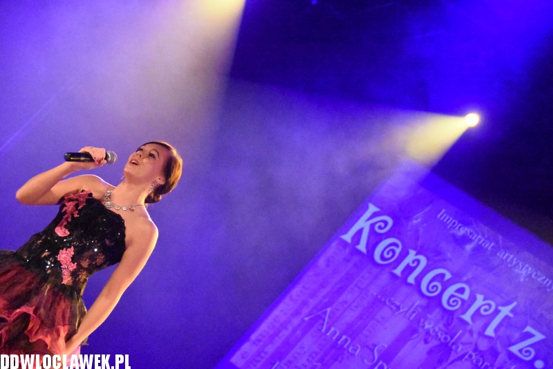 Koncert z jajem w Browarze B