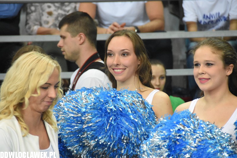 Cheerleaderki na meczu z Turowem