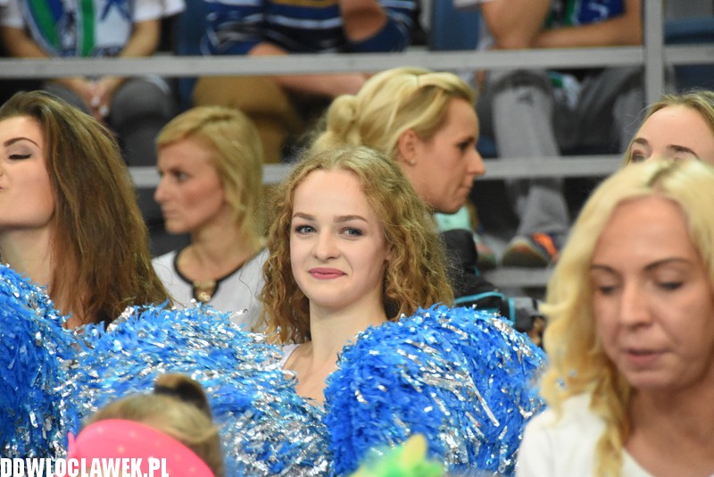Cheerleaderki na meczu z Turowem