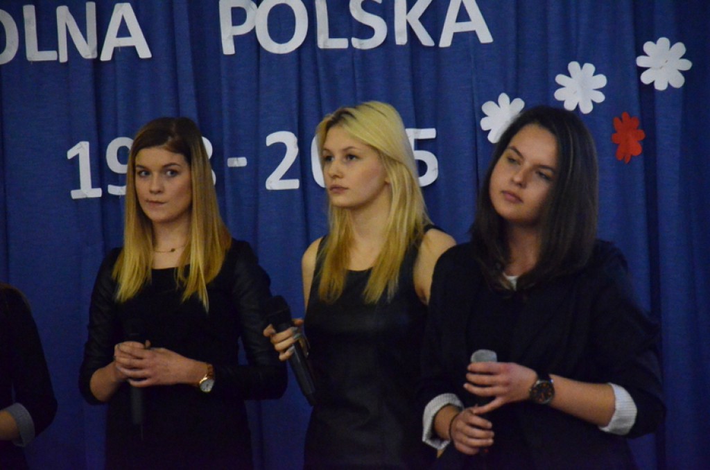 Obchody 11 listopada w Koperniku