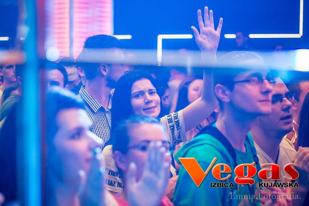 Wtorek w klubie Vegas część I