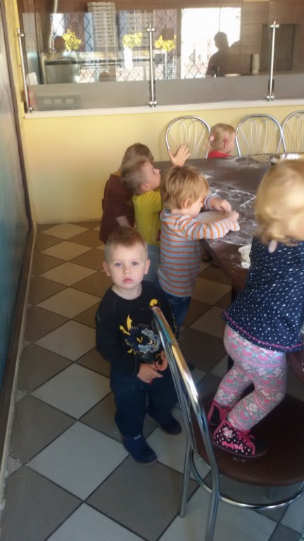 Zajęcia dla dzieci w pizzerii Neapol