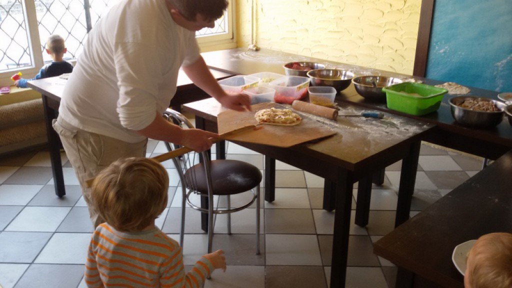 Zajęcia dla dzieci w pizzerii Neapol