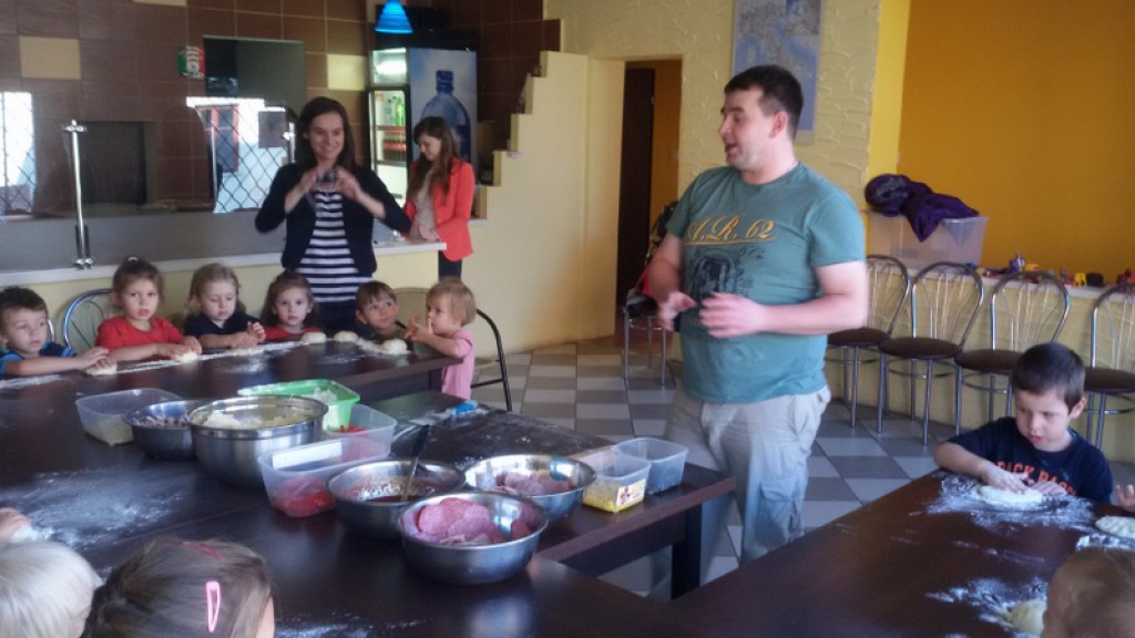 Zajęcia dla dzieci w pizzerii Neapol