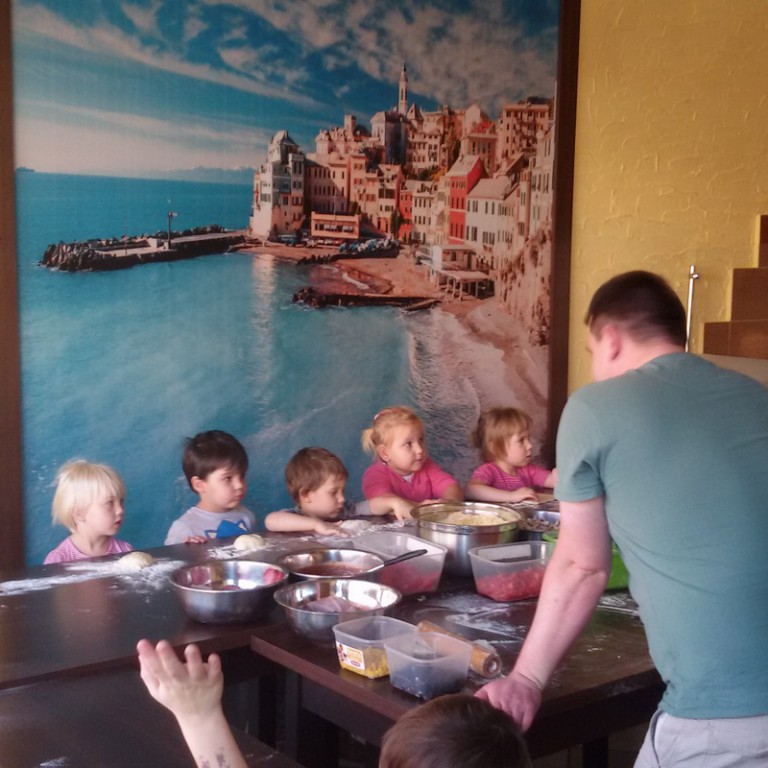 Zajęcia dla dzieci w pizzerii Neapol