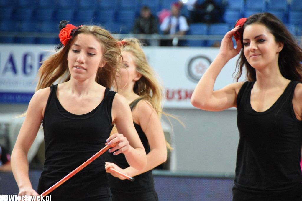 Cheerleaderki na meczu ze Śląskiem